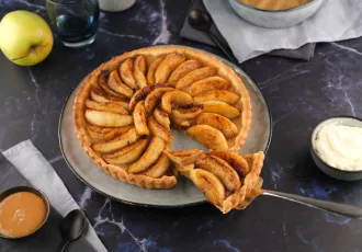 Tarte aux pommes, caramel & chantilly HORIZONTALE