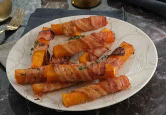 Frites de butternut, poitrine grillée, sirop d’érable 